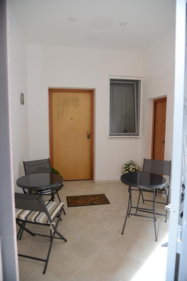 Casa Angelina Apartment Monopoli Bagian luar foto