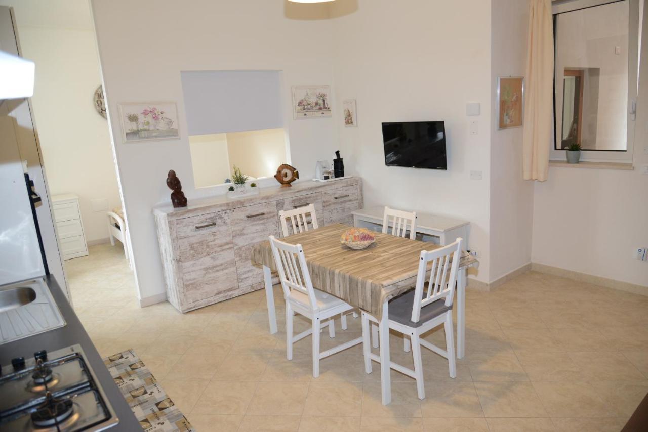 Casa Angelina Apartment Monopoli Bagian luar foto
